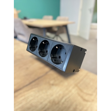 SGN OnDesk stekkerdoos Black 3 stopcontacten incl. bladklem 07SG1010B