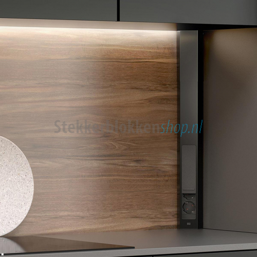 Casia 2 hoekstopcontact zwart 4 stopcontacten, schuifdeksel