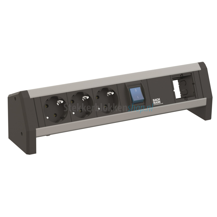 Desk 1 stekkerblok 3x 230v met schakelaar en custom module 902.017