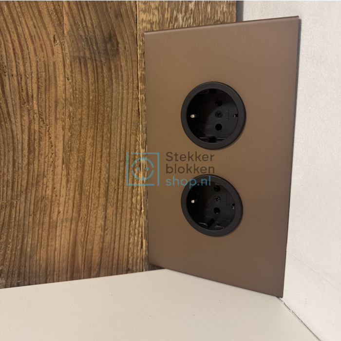 009374 caressi hoekstopcontact tarnish