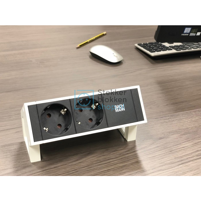 Desk 2 stekkerdoos Bachmann 2x stopcontact wit