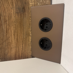 009374 caressi hoekstopcontact tarnish